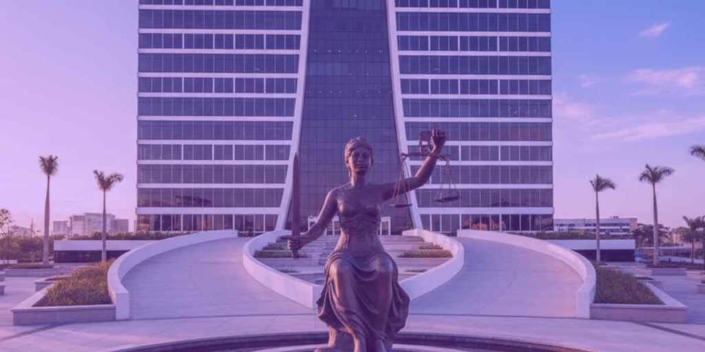 Imagem representando o que diz a decisão fixada pelo STF