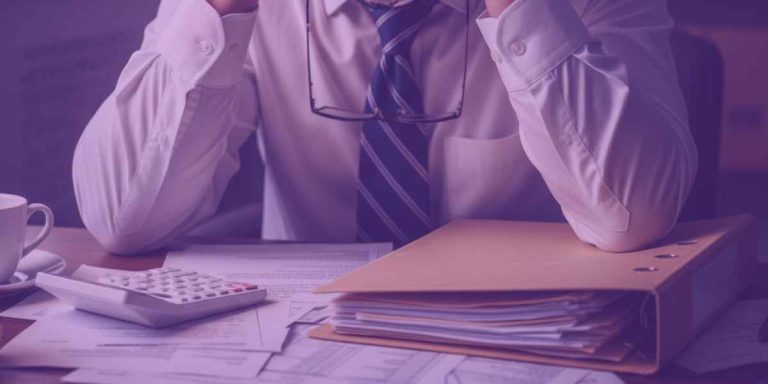 cliente preocupado com falência corporativa