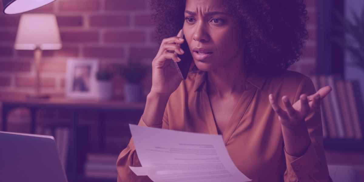 Notificação de Descumprimento Contratual Advogada tentando resolver uma situação de notificação de descumprimento contratual